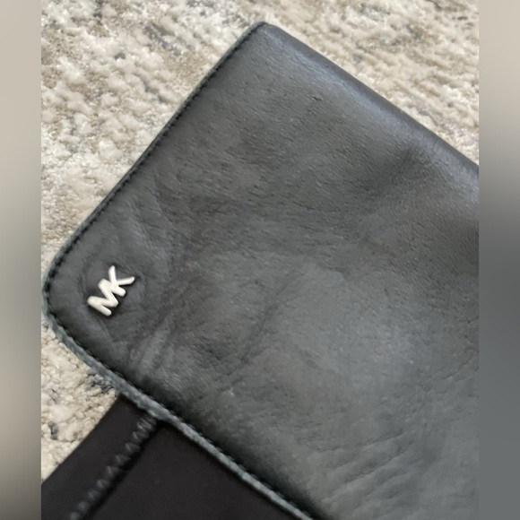 SOLD - Picture 5 of 7